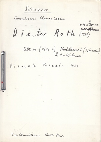 [Dieter Roth. Ein Tagebuch (aus d. Jahre 1982)]. Svizzera Commissario Claude Loewer. Dieter Roth nato a Hannover (1930) lebt in (vive a) Mosfellsveit (Islandia) & am Walensee. Biennale Venezia 1982.