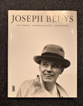 Götz Adriani/ Winfried Konnertz/ Karin Thomas. Joseph Beuys